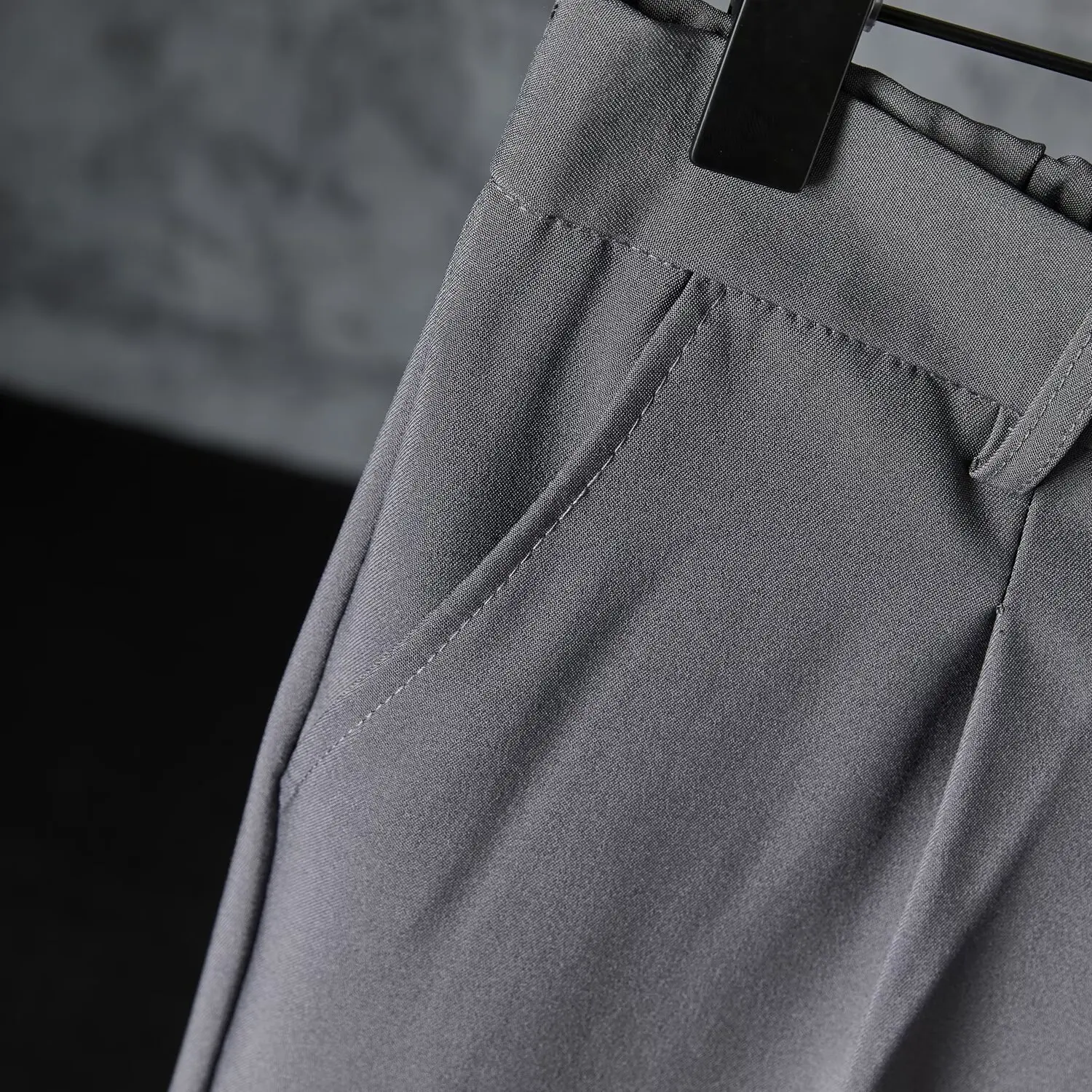 Herbsthosen für Herren, lockere Freizeithosen mit guter Drapierung, bodenlange Hosen, koreanischer Stil, trendige gerade Anzughosen. – Detail 21