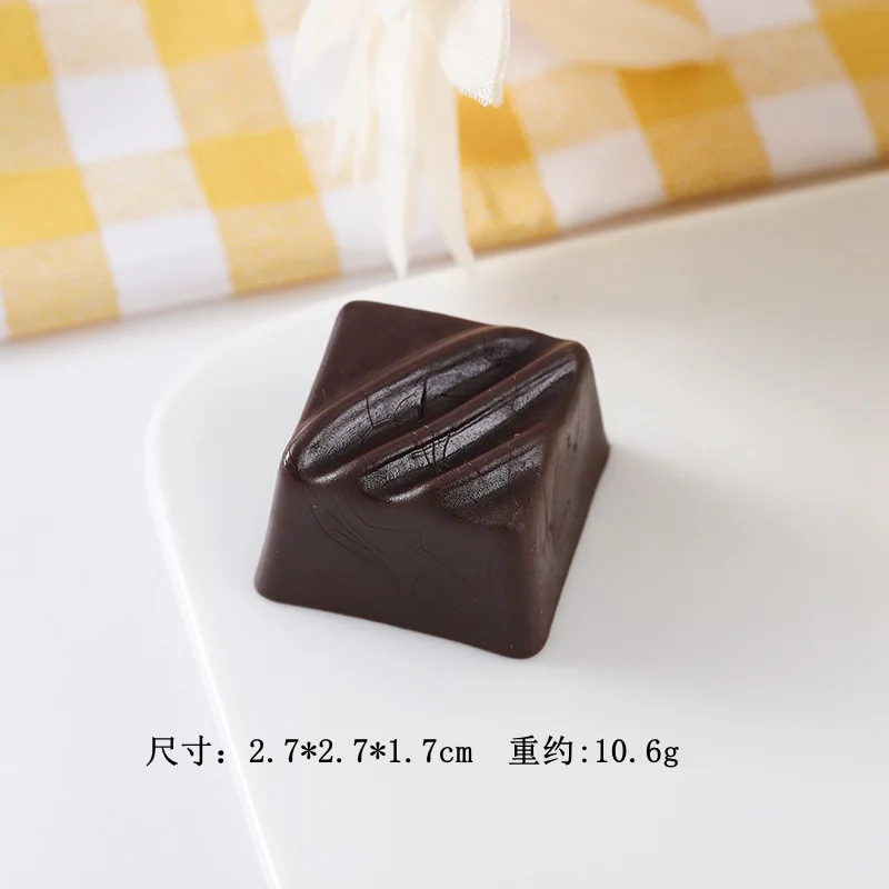Simulierte reine schwarze Schokolade, Haselnuss, Weiß, Braun, Rumgeschmack, Dessertladen, Bäckerei, Café-Display, gefälschte Lebensmittel 8 Stück/Set – Detail 11