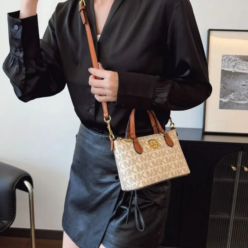 

​ ​ Сумка через плечо премиум-класса SS 2025 года, женская трансформируемая сумка через плечо, универсальная сумка-тоут «день-ночь», структурированная сумка-переноска ​