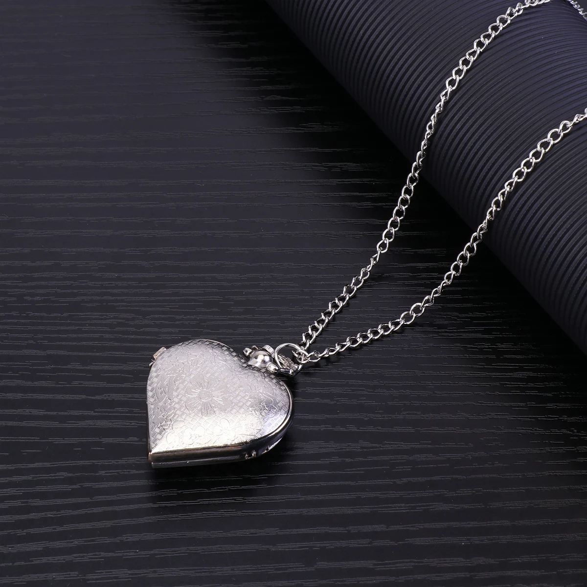 

Heart Shaped Pocket Watch High Quality Carving Exquisite Durable Long Lasting Small Lightweight Practical Easy