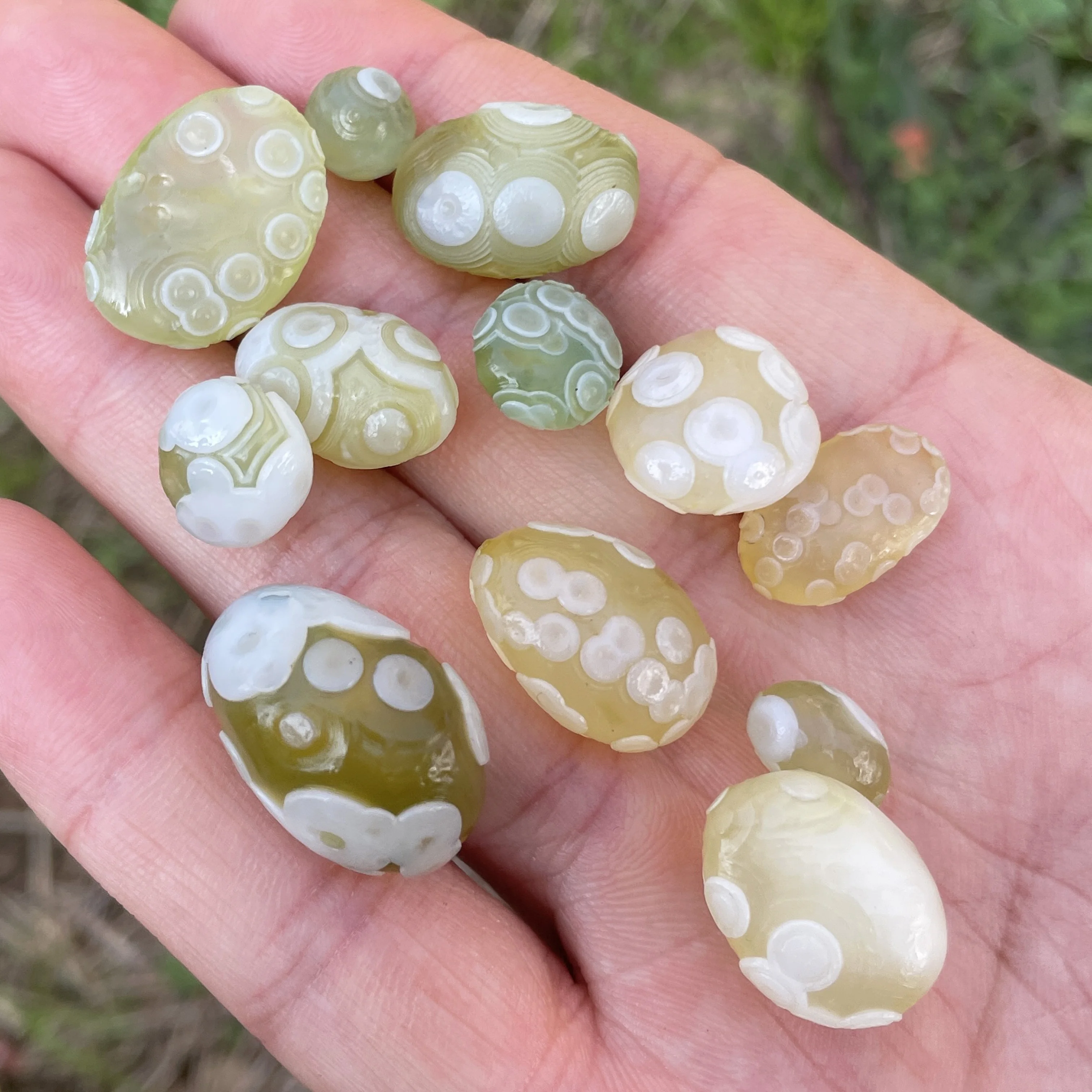 Natural Green Sardonyx Alxa Gobi Agate Rock Specimen Energy Crystal Chakra Reiki Healing Stone Garden Decor GK1-22