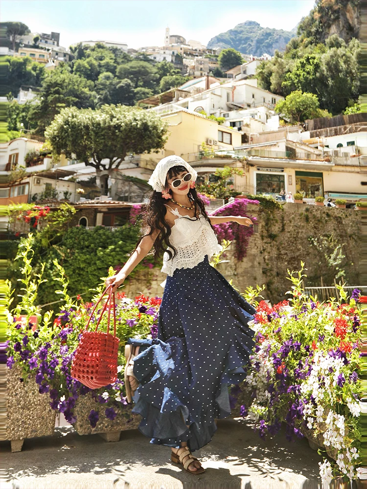 

Original 《 》 Vaion Sle Blue Polka Dot Asymmetrical High Waist Skirt with Lace Hemline And Side Slit