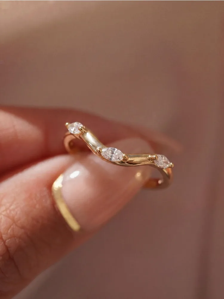 925 Sterling Silver Simply V-Shaped Curve Zircon Ring For Women Daily Wear Party Engagement Wedding High Quality Fine Jewelry - view 4