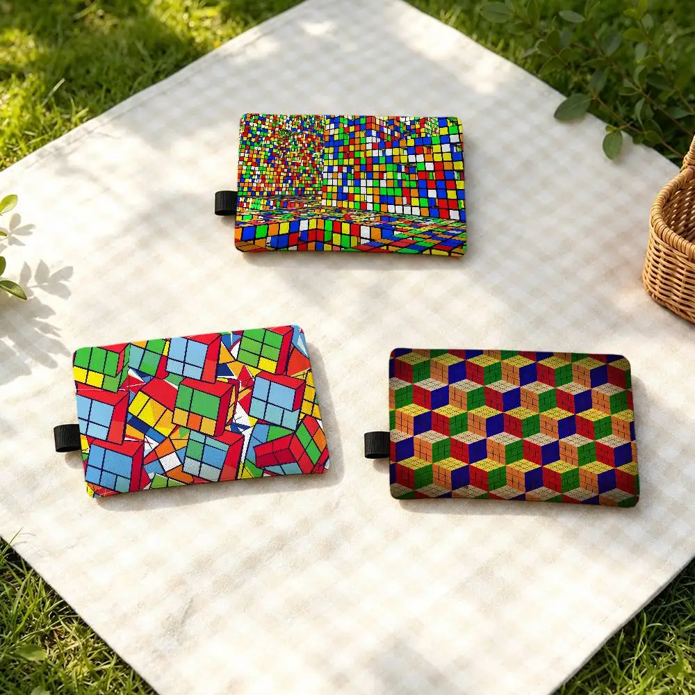 Cool R-Rubik's Cube Zippered Coin Purse With Detachable Carabiner – Mini Coin And Key Pouch