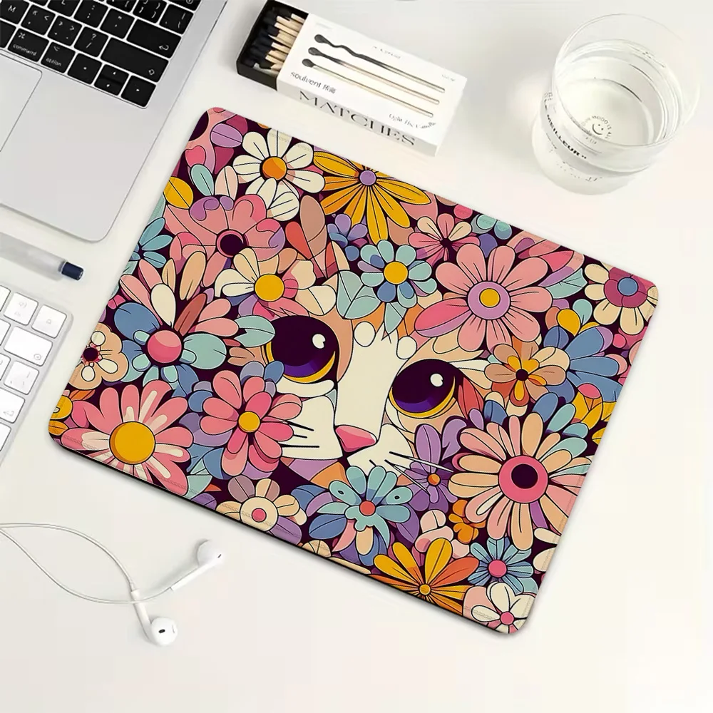 Retro floral cat Small Mouse Pad Rubber Gaming Mouse Pad Mechanical Keyboard Mat PC Gaming Accessories Computer Desk Pad