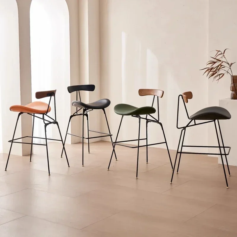 Regale Relaxing Bar Stools Light Luxury Minimalist Comfortable Black High Chairs Industrial Chaise De Bar Living Room Furniture