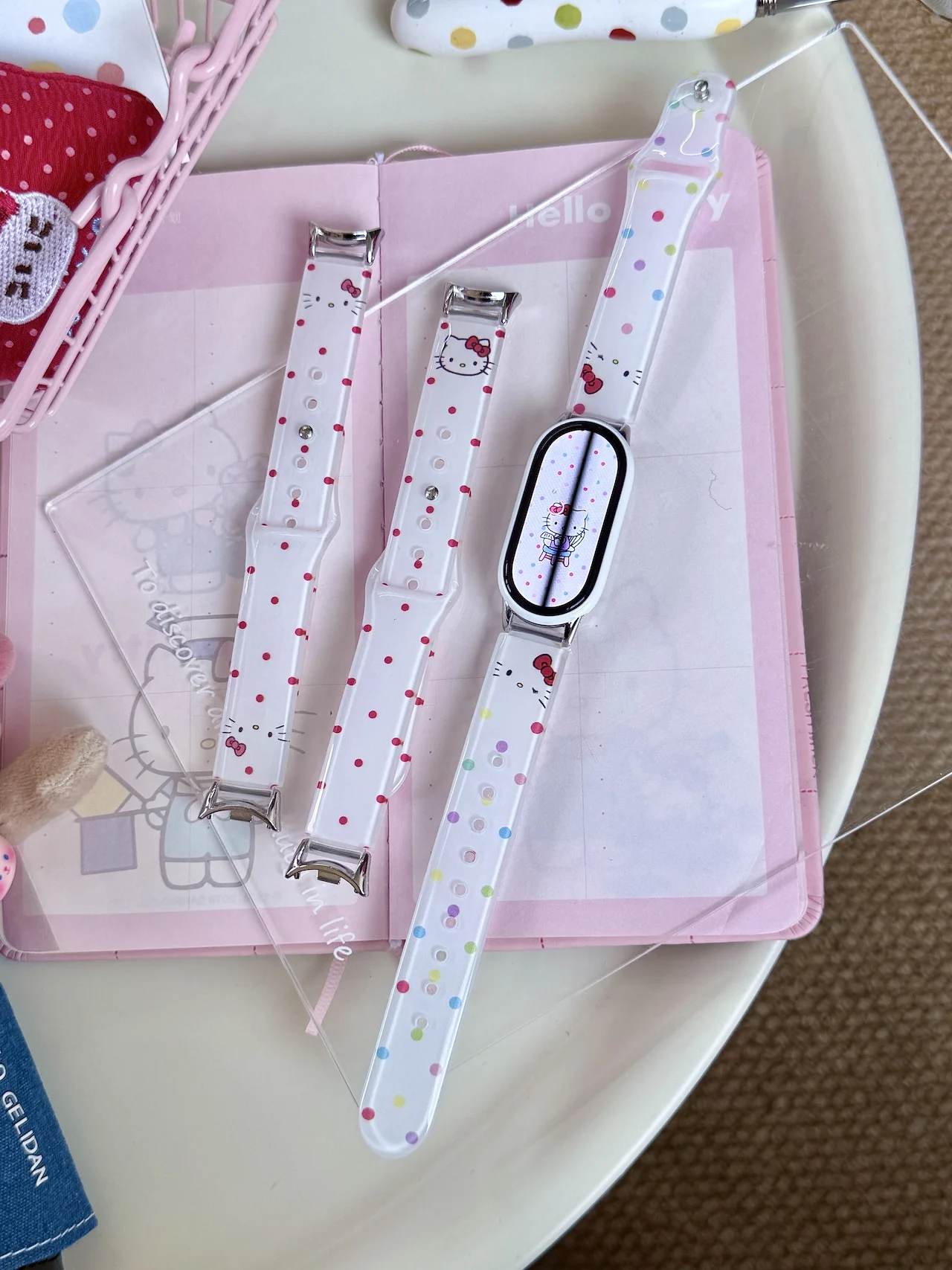 pulseira-de-tpu-com-bolinhas-para-hello-kitty-para-xiaomi-band-8-9-10-pro-redmi-watch-4-5-6-acessorio-de-pulso-macio-e-feminino-para-smartwatch