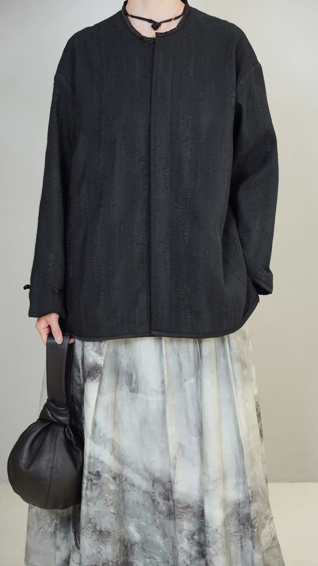 

Ele Bamboo Node Льняной утюг с дизайном пуговиц lectual Sle Женский шелковый утюг 60% вискоза 25% шерсть Смесь 5%