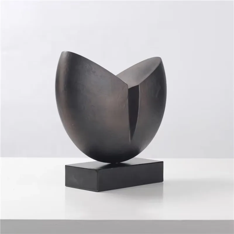 Geometric Vintage Abstract Metal Interior Decor Accessories Show Pieces Resin Home Office Decoration