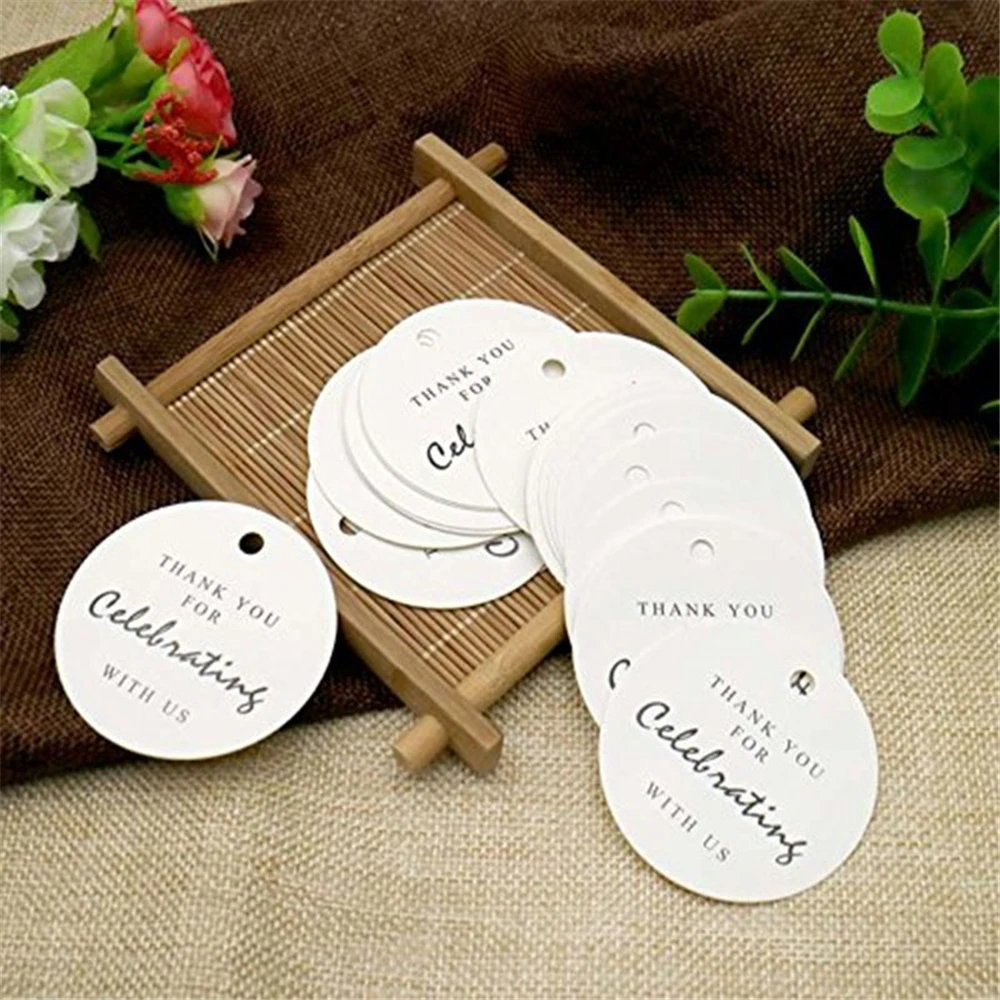100-300 قطعة شكرا على العلامات القادمة الرجعية كرافت ورقة الحب الأحمر العلامات لحفل الزفاف متجر صغير التعبئة والتغليف الديكور العلامات