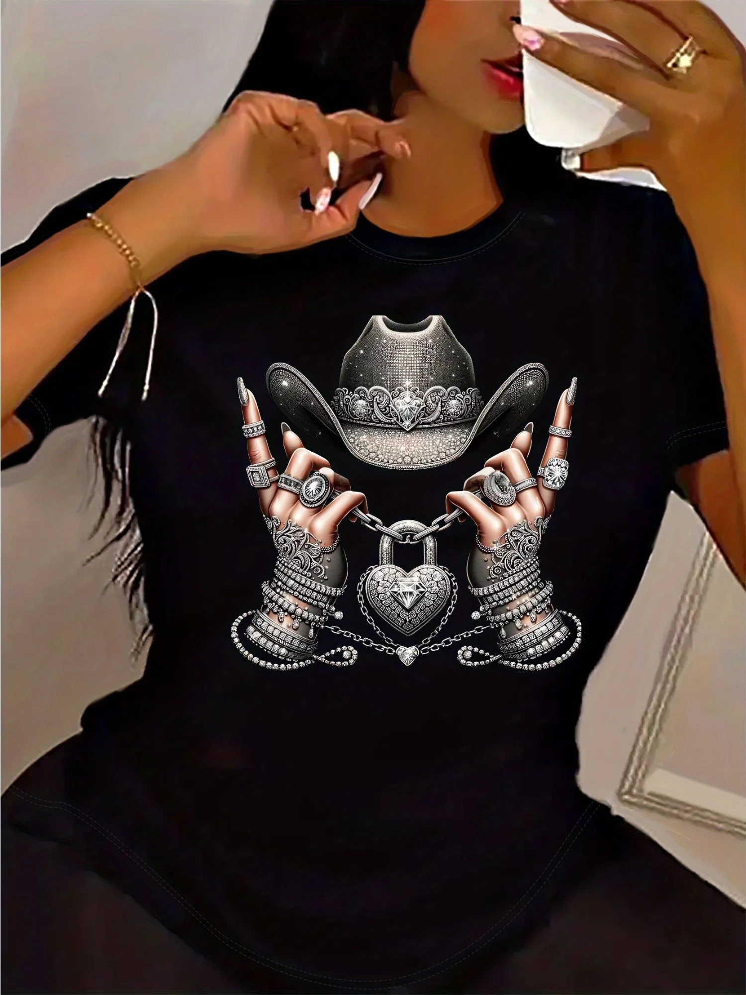 

[Cowgirl T-Shirt] Western Cowgirl Graphic Print T-Shirt | Short Sleeve Crew Neck Casual Top | For Summer & Spring