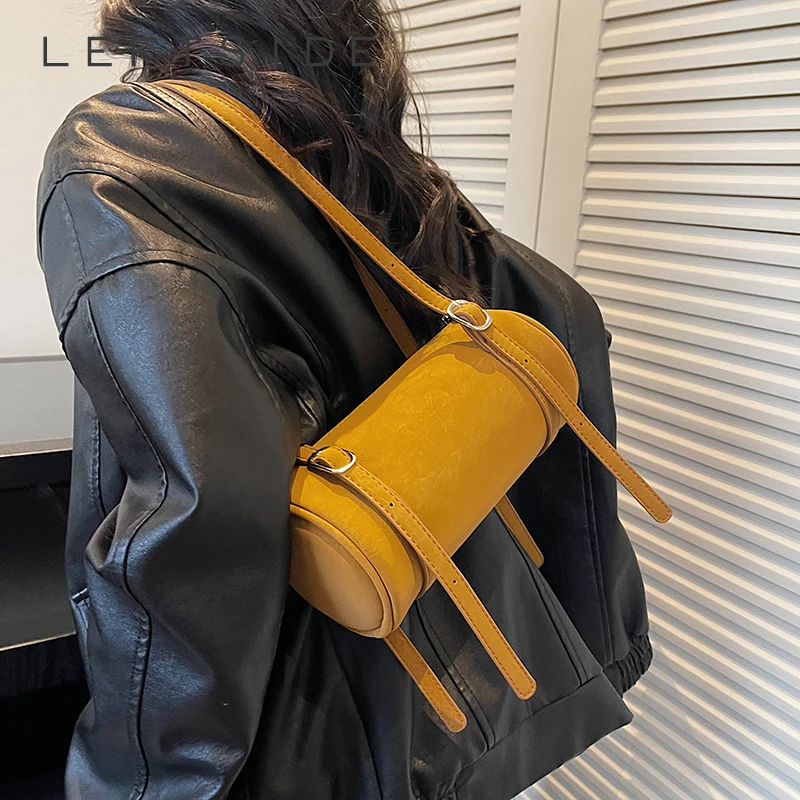 

LEFTSIDE Women Small Shoulder Bag 2025 Winter New Trend Crossbody Bags Luxury Brand Solid Color Fashion Handbags and Purses