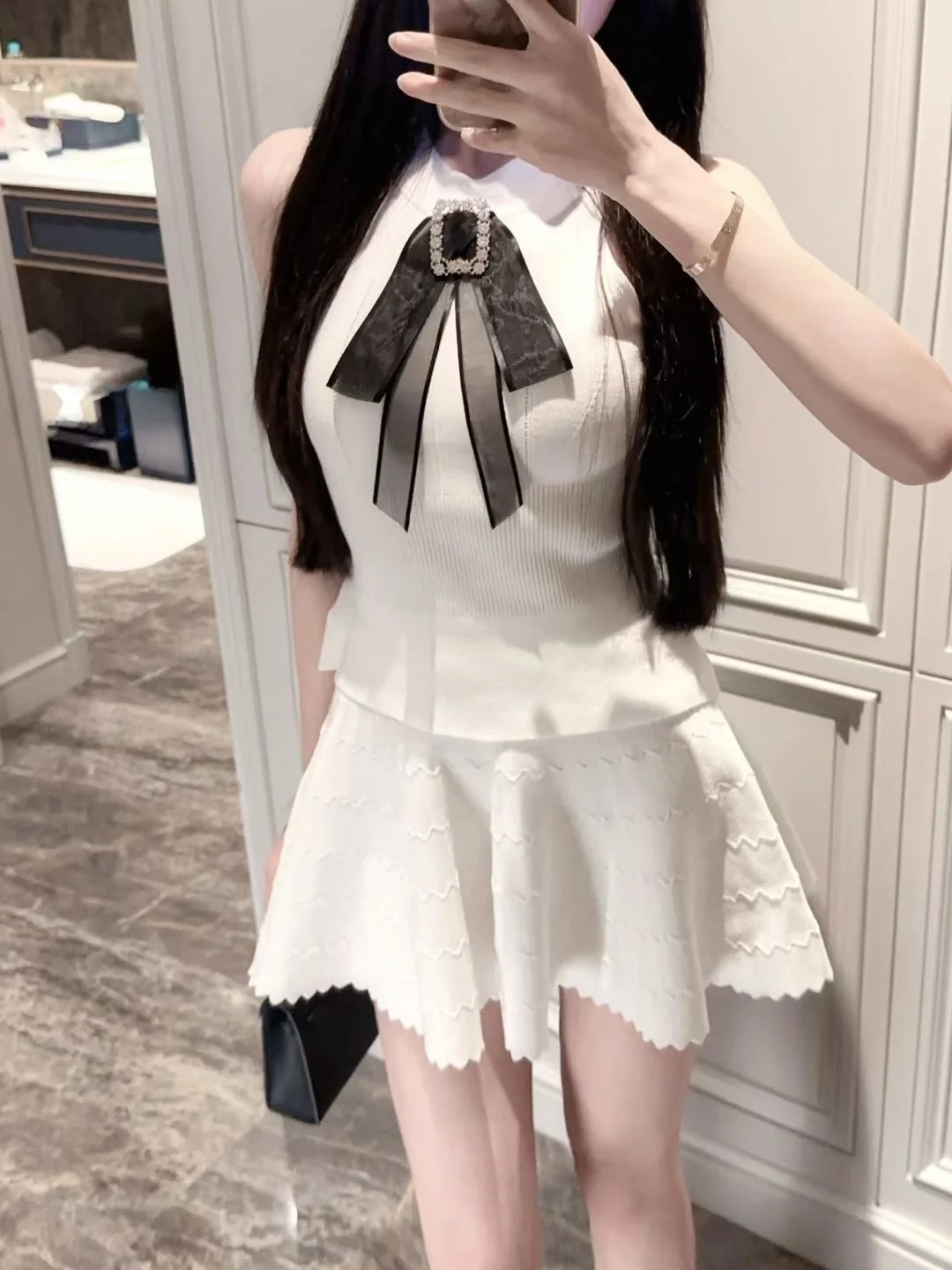 

LXYG Small Fragrance Style Knot Neck Hanging Shoulder Bridesmaid Knitted Vest Slimming Top Short Skirt Two-Piece Se...