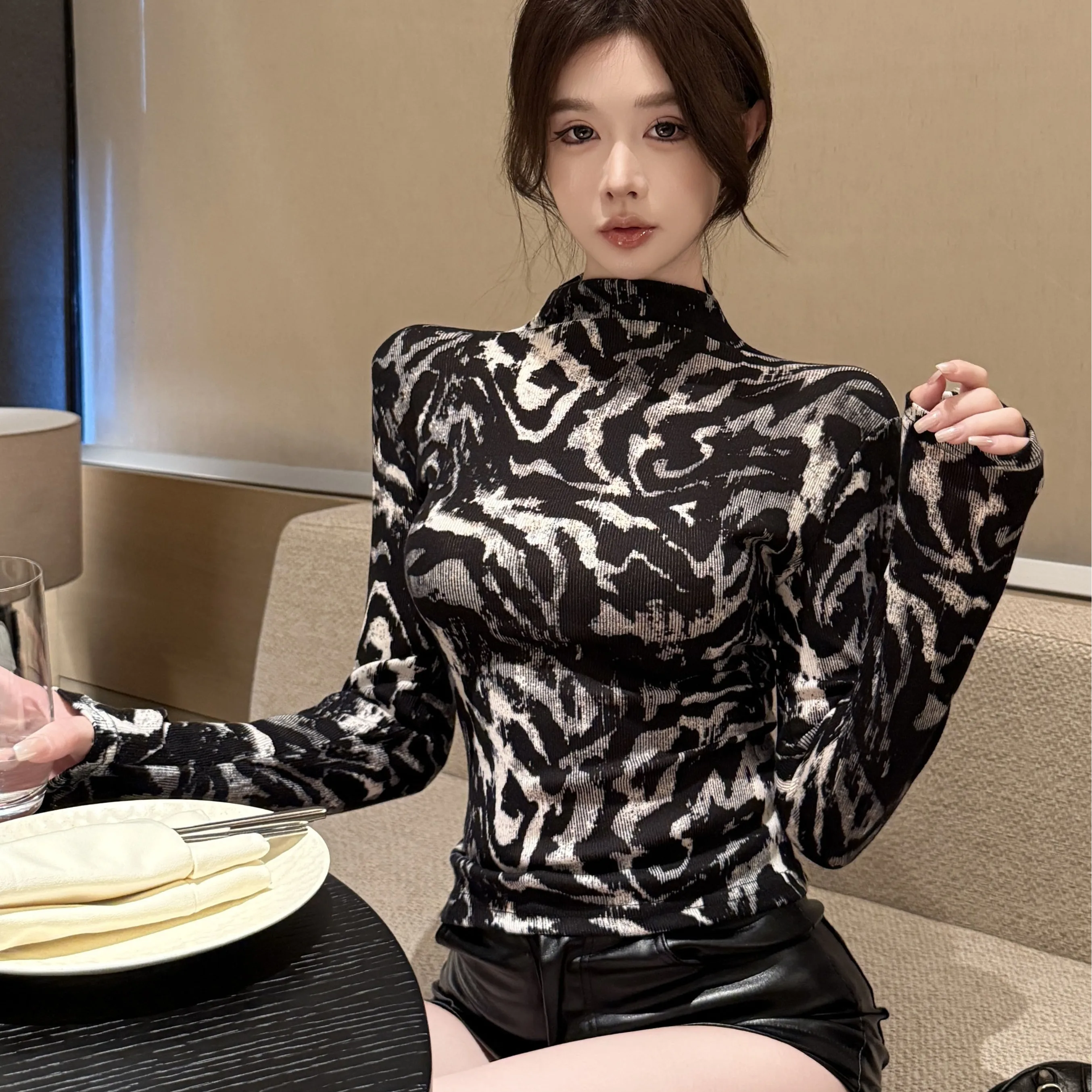 Spicy Girl f Collo alto Bla Bianco Stampa leopardata T-shirt lunga Sve Strato base da donna irt Autunno Inverno Nuovo Sle