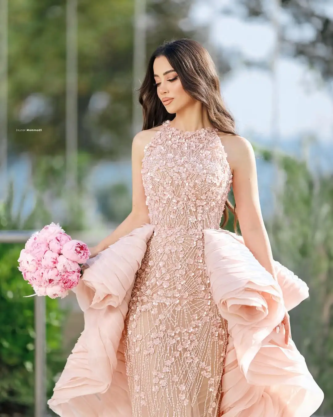 

New Design O Neck Luxury Sequins Flowers Beading Mermaid Evening Dress With Tiered Pleated Big Train Prom Wedding Dress