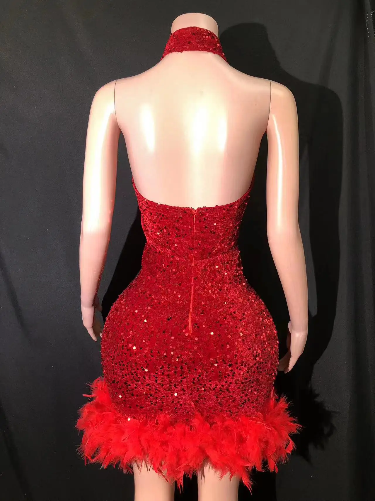 Neue maßge schneiderte Quasten Feder Mesh Spitze Feder hoch elastische Kurzarm Perle sexy enge Party kleid Bühne Performance-Kleid