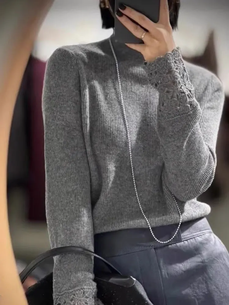 Sweter damski z dzianiny Ele Long Sve Camere, z koronkowymi wstawkami, wysoki kołnierz, miękki i przytulny, idealny jako warstwa bazowa, do pracy i na co dzień.