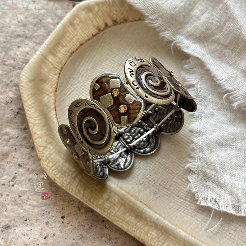 Y العصور الوسطى خمر الرجعية القديمة واسعة الحافة سوار الإناث المتخصصة تصميم شخصية الراقية اليد المجوهرات