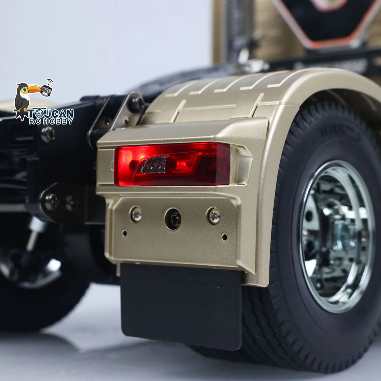 56379 1/14 شاحنة جرار تعمل بالتحكم عن بعد 4X2 TAMIYA هيكل توكان 3 سرعات علبة التروس تدفق المياه ضوء وحدة الدخان ST8 راديو RTR