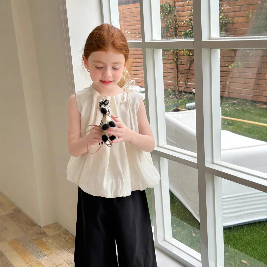قمصان الفتيات 2025 ملابس الأطفال الصيفية الجديدة الكورية نمط فتاة طفل النمط الأجنبي زهرة دمية قميص عادية بسيطة يوميا