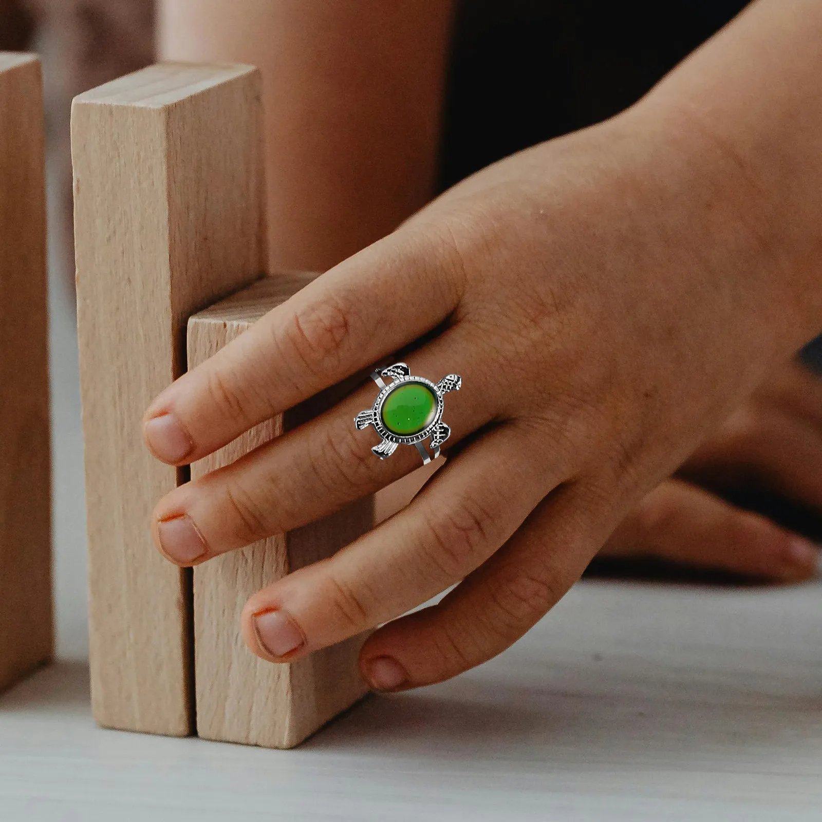 Adorable Sea Turtle Mood Ring for Temperature Responsive Color Shift Jewelry Stylish Simple Design Fun Rings for