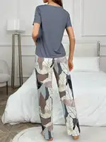 2-Piece Set of Women's Four-Season Pajamas, Elegant Floral Print, Comfortable Short-Sleeved Long Pants Pajama Set - Image 2