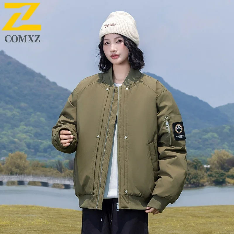 COMXZ الرجال شتاء جديد كبير الحجم أسفل سترة زوجين البيسبول نمط جديد المعايير الوطنية 85% الأبيض بطة أسفل مقنعين بدلة الطيران
