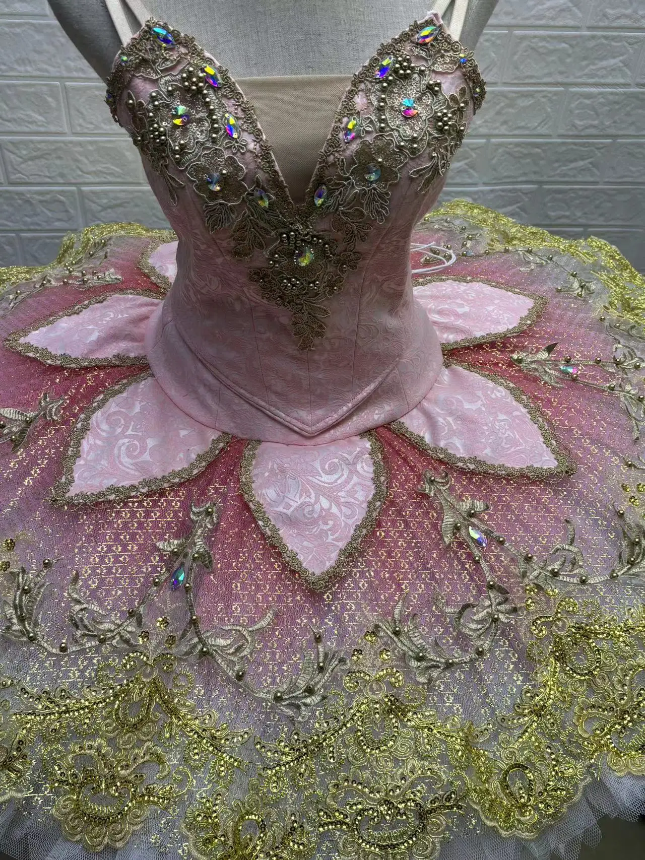 Profesjonalny, wysokiej jakości spektakl baletowy kostium baletowy wysokiej klasy sukienka baletowa konkursowych