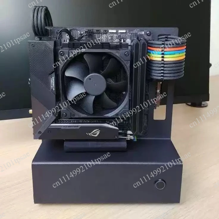 Open mini portable ITX chassis, simple and beautiful sea view room, single machine box