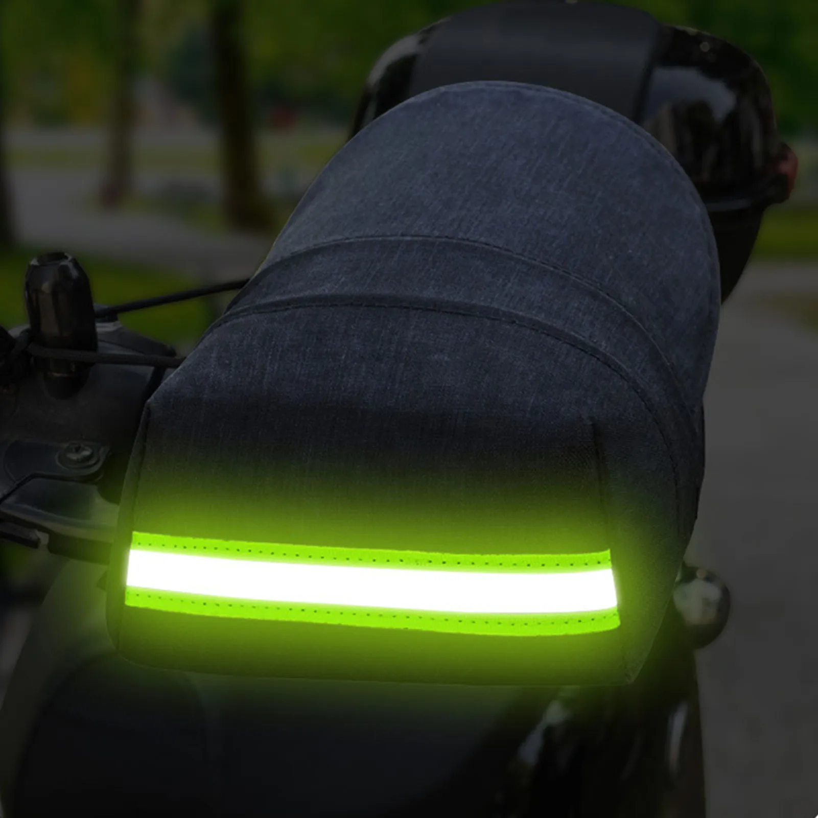 Guantes impermeables con agarre para manillar de scooter eléctrico - imagen 3