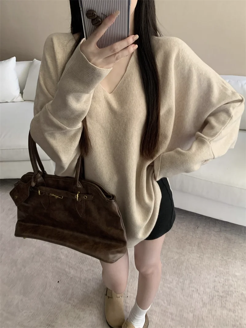 Suéteres para mujer en colores rosa, beige, tostado, taupe, arena, caqui, ecrú, marrón claro, camel, fawn, biscuit, tostado, pan, salvado, avena, trigo, centeno, cebada, maíz.