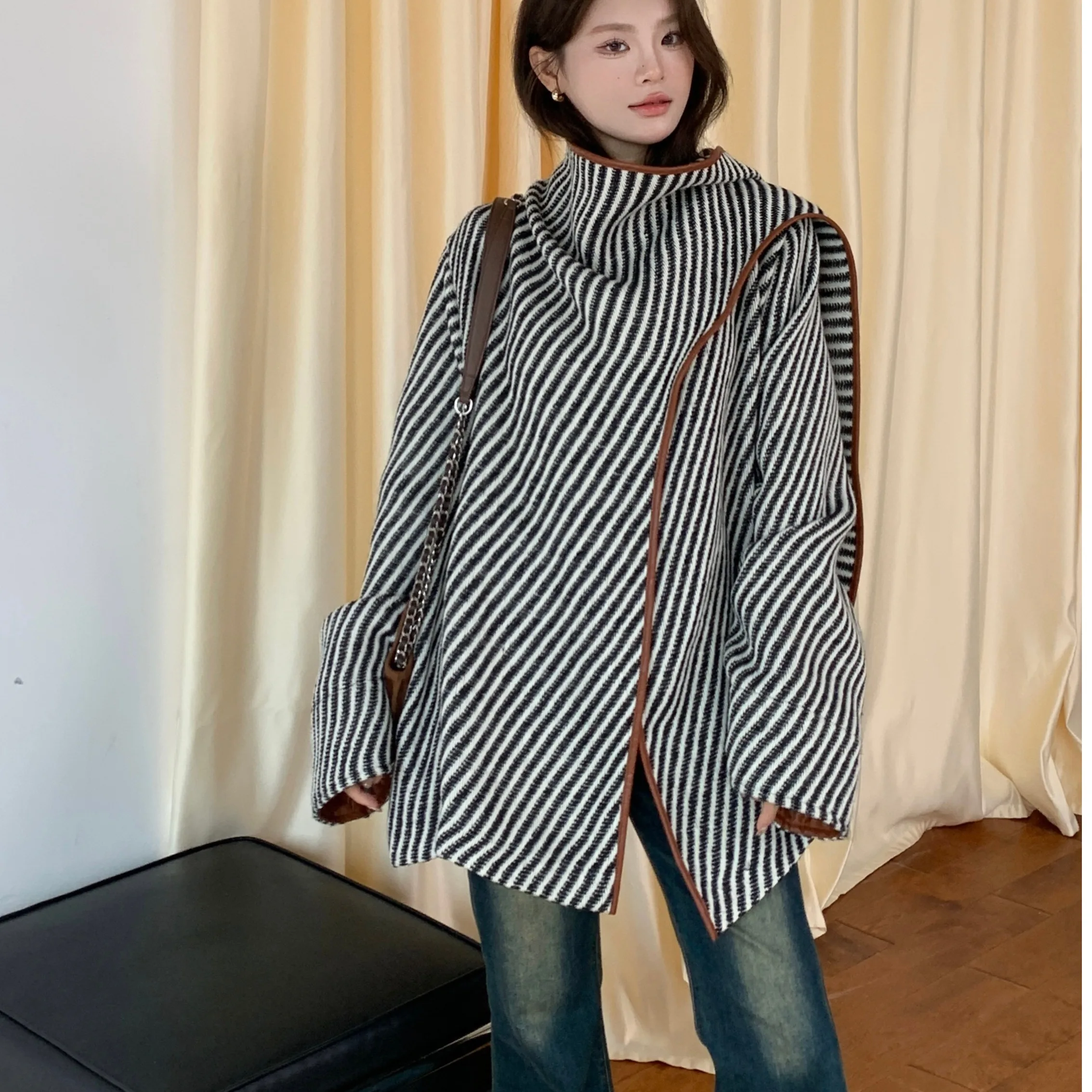 

Ladies' Chic Woolen Coat Autumn Winter New Loose Diagonal Stripe Irregular Small Fraance Sle awl Large Coat
