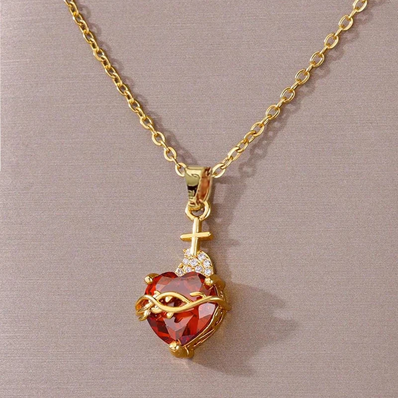 Huitan Romantische Herz-Anhänger-Halskette für Verlobung, anmutiges Temperament, Accessoires für Damen, exquisiter, glänzender Partyschmuck, Geschenk