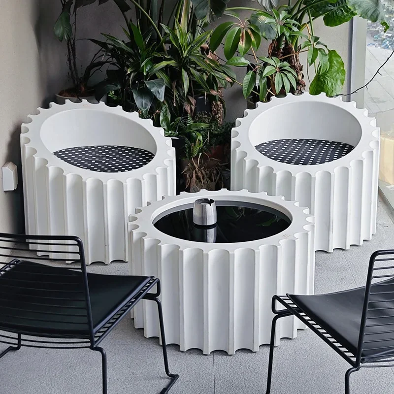 리클라이닝 의자 FRP 야외 발코니 정원 레저 의자 유럽 창작 예술 테이블과 의자