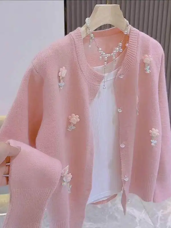 Autumn Knitted Sweater Pearl Design 3D Flower round Neck Women's Sweet Style Slimming Top Soft Comfortable Long Sleeve Prince...