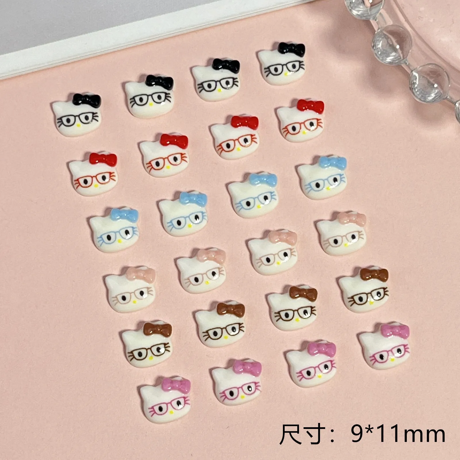 20pcs neue Brille Hallo Kitty Katze Cartoon Nagel Zubehör niedlichen und niedlichen Kitty Katze Harz DIY Nagel Charme