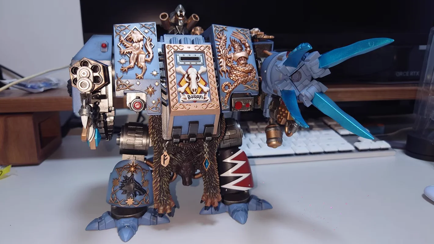 Disponibile Joytoy 40k Space Wolves Bjorn Action Figure Decorazione bambola Serie regalo Collezione di ciondoli Modello originale Pretty Cure