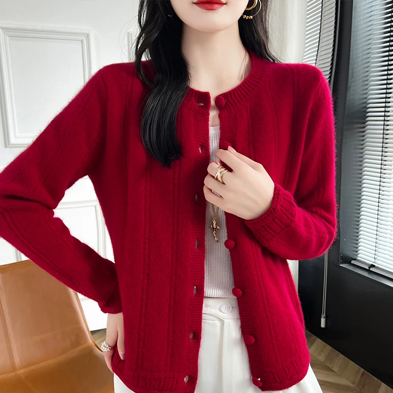 

Autumn and winter new women's knitwear 100% Merino wool round neck cardigan fashion warm thick cashmere knit base top