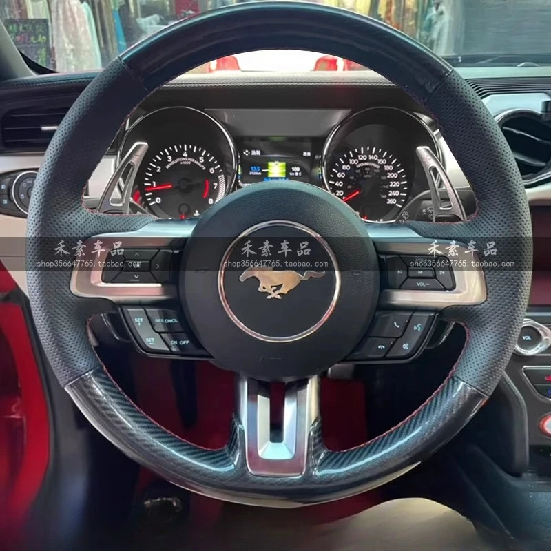 

For Ford Mustang 2015-2021 Mustang GT 2015-2021 Hand Stitched black Genuine Leather carbon fibre non-slip Steering Wheel Cover
