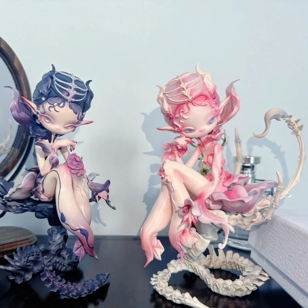Dual Bear Collection Vintage Doll Figure Lolita Doll Gothic Fashion Girl Designer Toys Gift Box Art Toy Collection Decoration
