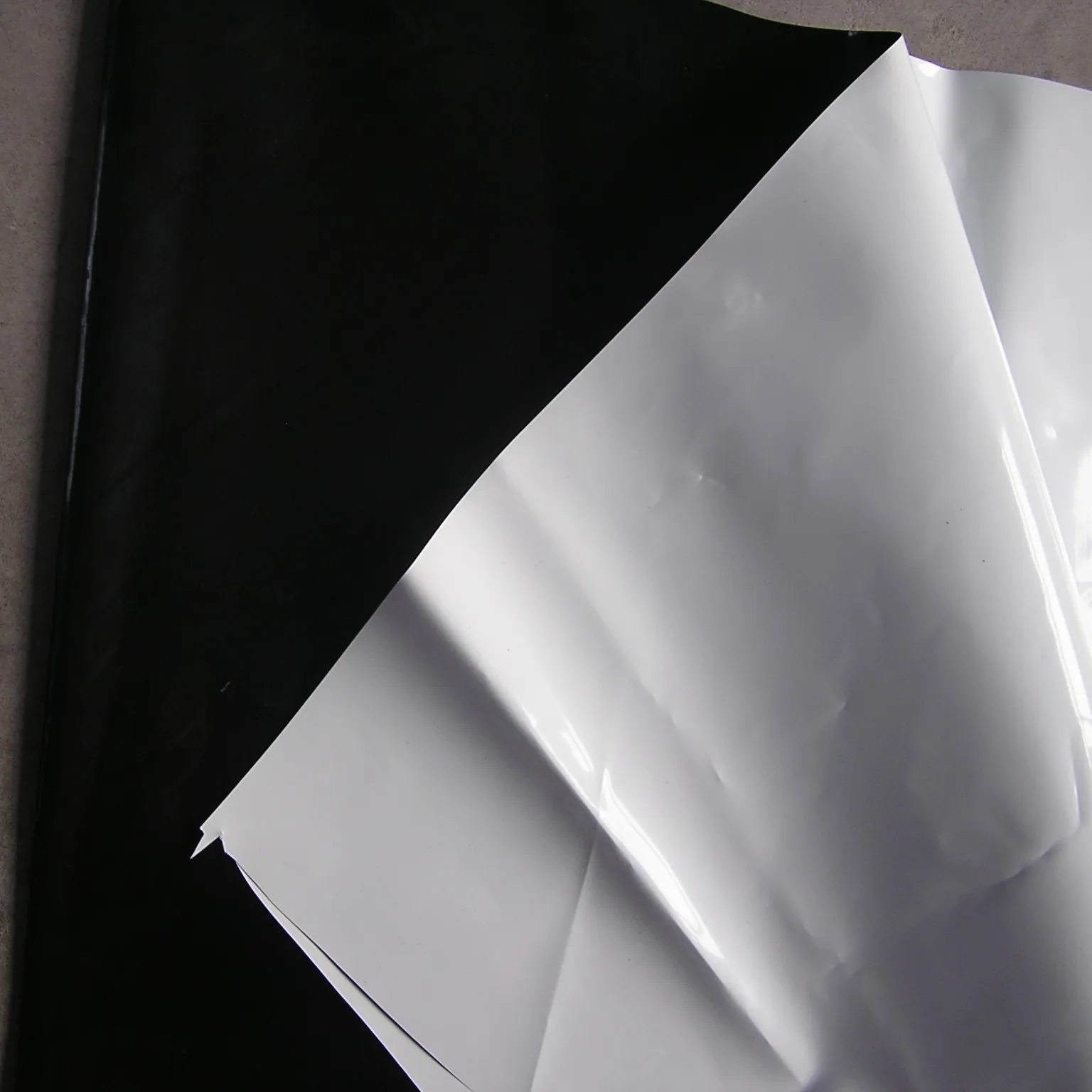 2025Coperchio per diserbo per serra Pellicola per mulch in plastica nera/bianca/pellicola per saggiatura