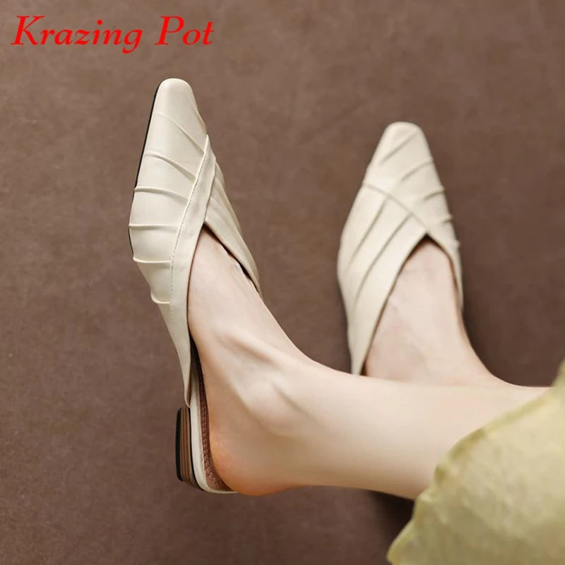 

Krazing Pot Chic Mules Sheep Leather Slip On Summer Pointed Toe Ins Low Heels European Design Pleated Women Summer Shallow Pumps