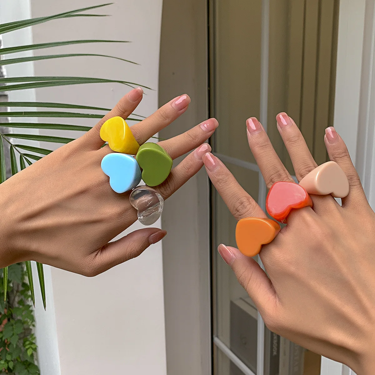 Acrylic Ring for Women Fashion Jewelry Large Resin Heart Statement Knuckle Finger Ring Multi Colors 2022 New Girls Plastic Rings