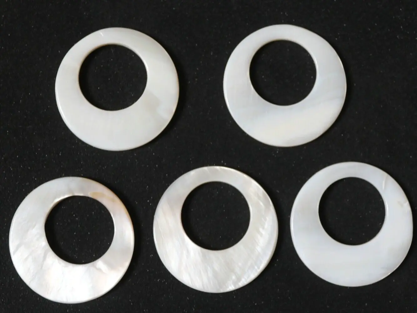 5 PCS 30mm Disc Shell Natural White Mother of Pearl Loose Beads Charms Crafts