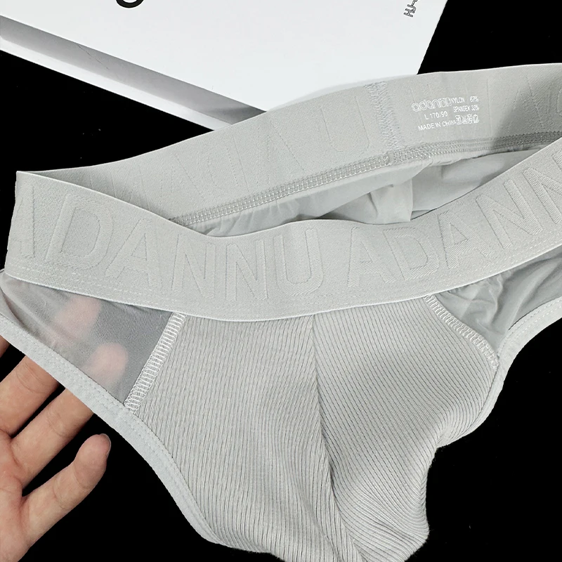 Men's Erotic Lingerie Bikini Thongs for Men New Hot Man Brief Ultra Thin Tight Men's Briefs Sexy Adult Man G-string Panties Mesh