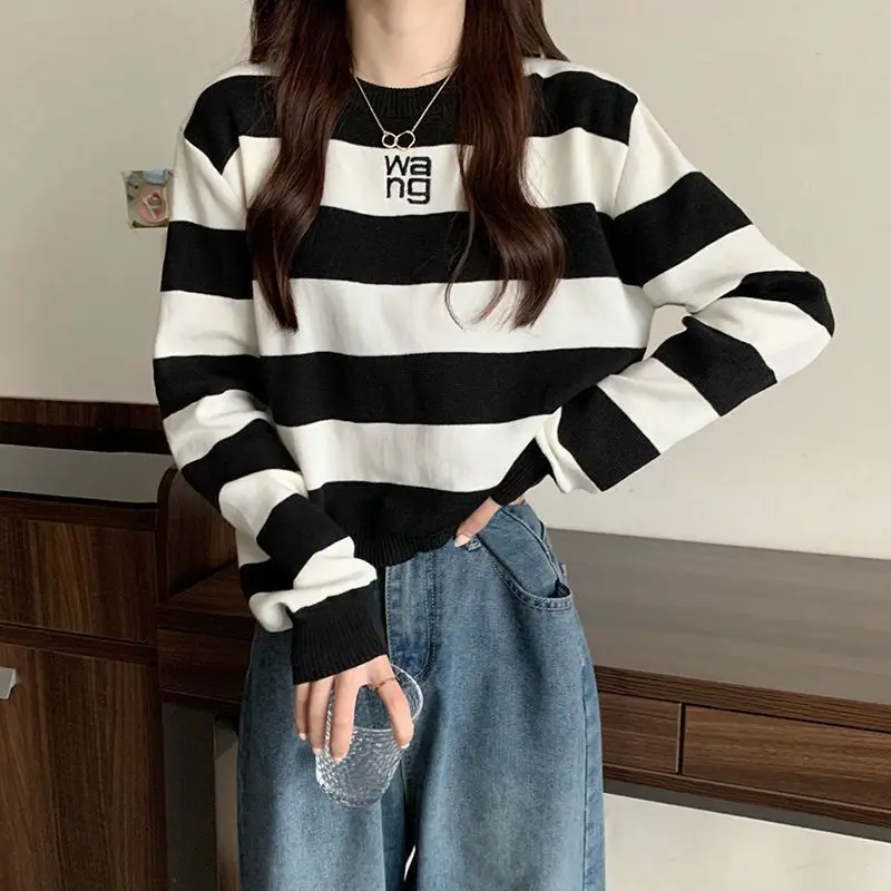 Spring Autumn New Long Sleeve Striped Short Pullovers Top Sweet Loose Trend Knitting Sweaters Vintage Fashion Women Clothing