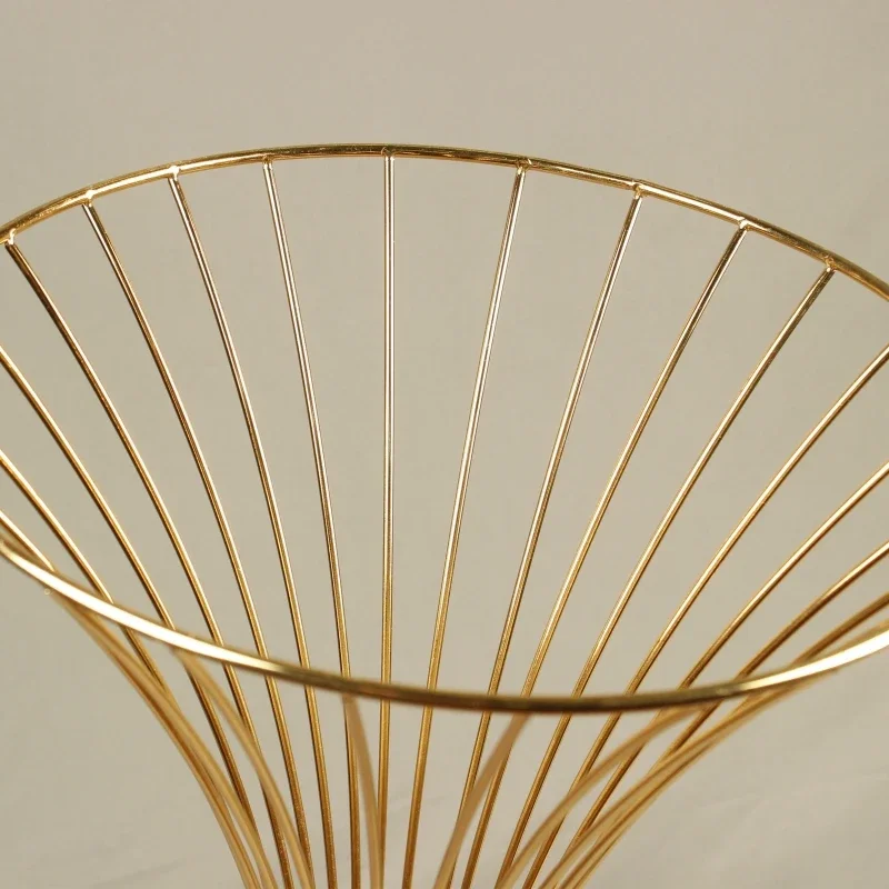 Hoher Goldener Geometrischer Metall-Blumenständer Trompetenvase Hochzeitstisch-Mittelstück Blumendekoration für Party Bankett Event Dekoration – Detail 5