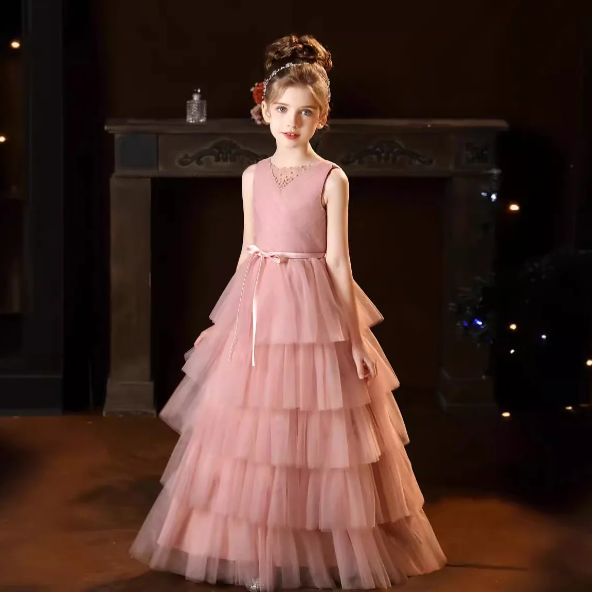 

It's Yiiya Customized Flower Girl Dress Pink Tulle Beads O-neck Sleeves Ruffles A-line Floor Length Kids Gown Zipper Back T120