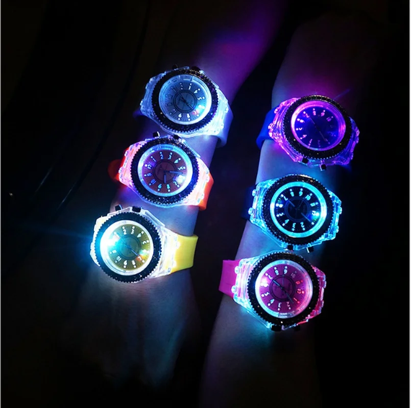 Fashion LED Sport Watches Geneva Luminous Women Quartz Watch Ladies Women Silicone Wristwatches Glowing Relojes Mujer 8 Colors