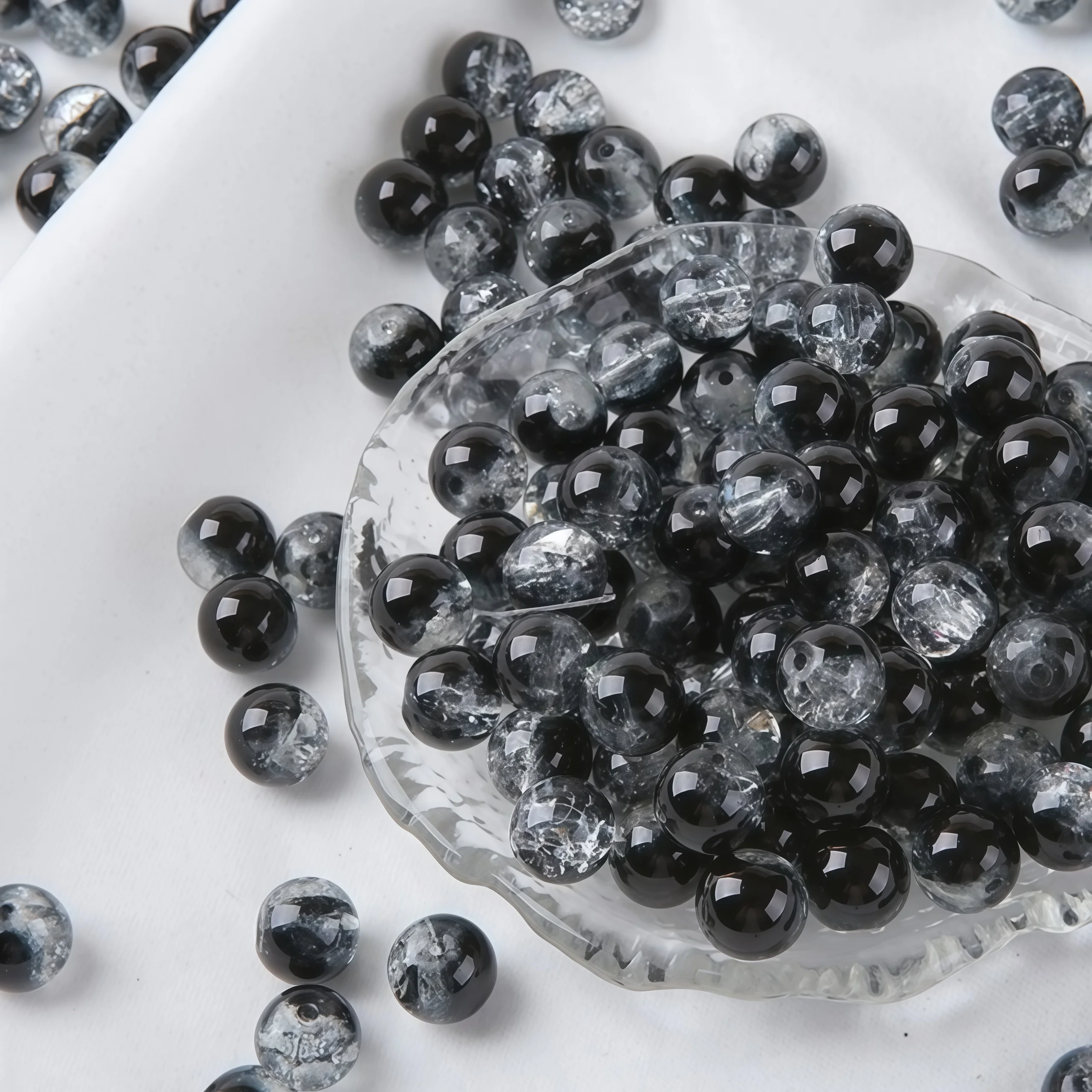 8mm 150pcs DIY Dual Color Cracked Round Beads, Scattered Beads. Can Be Used for Accessories Such as Bracelets and Necklaces. image 4